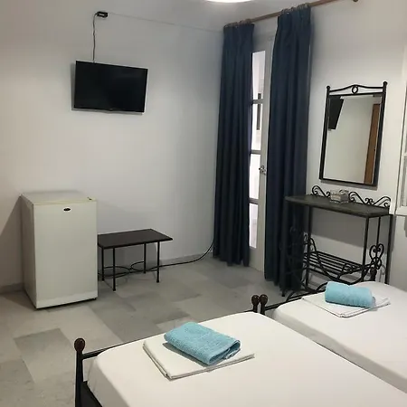 Naxos Budget Guest house *